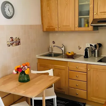Apartment 2 Pieces Situation Exceptionnelle